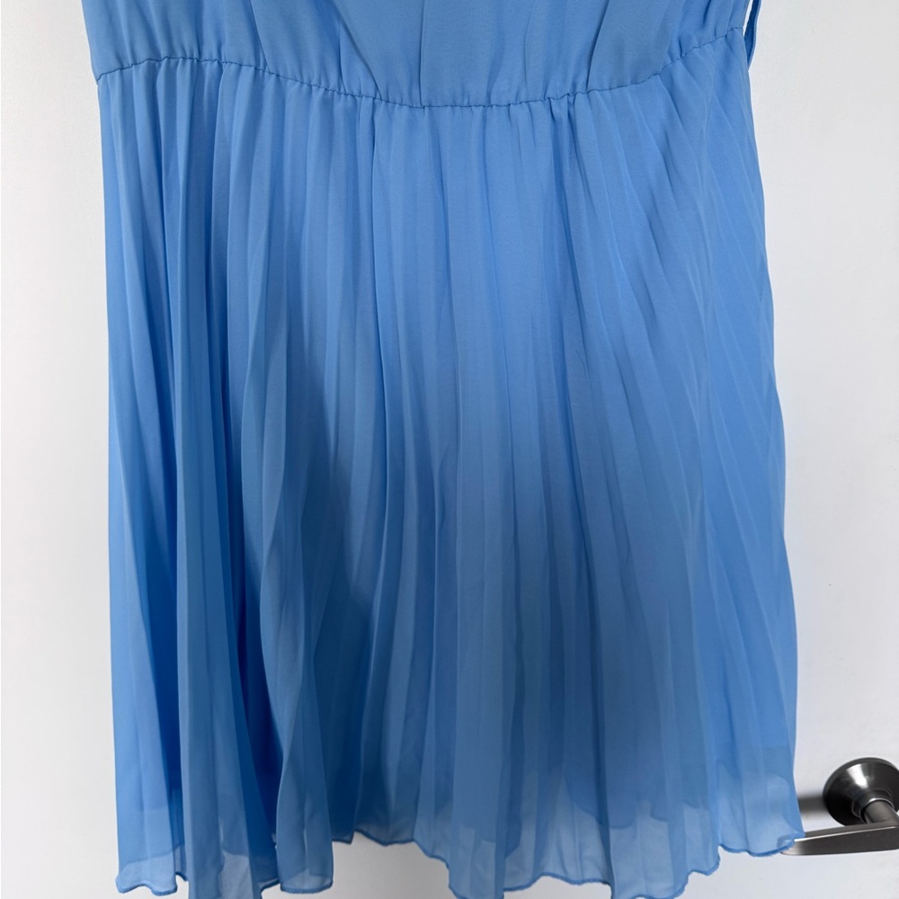 Elegant Blue Pleated Dress - NWT - Picture 8 of 9